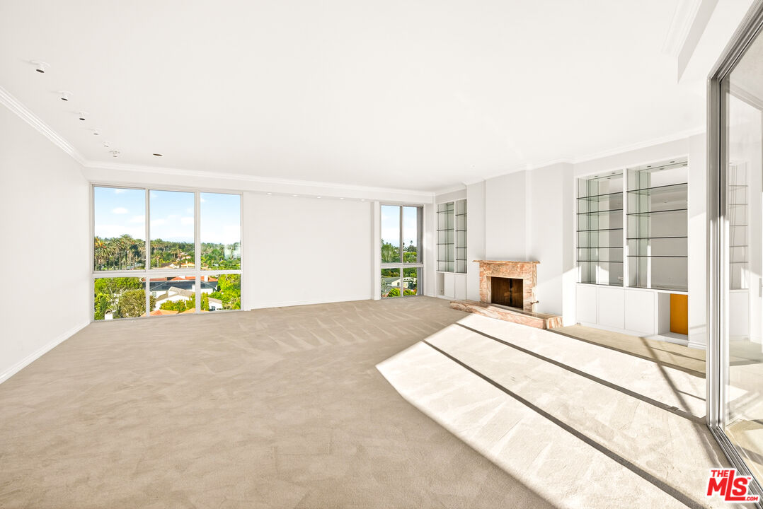 515 Ocean Ave Unit: NPH B