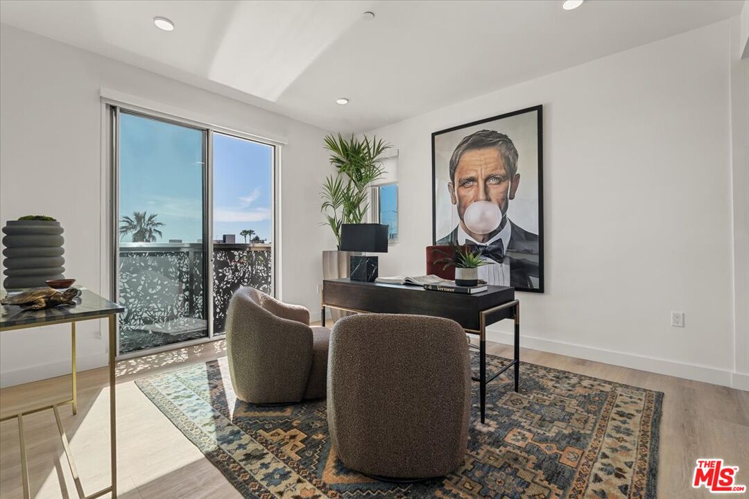 1257 N Sweetzer Ave Unit: 404