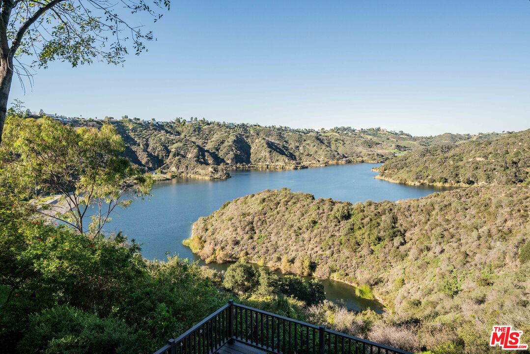 1900 Bel Air Rd