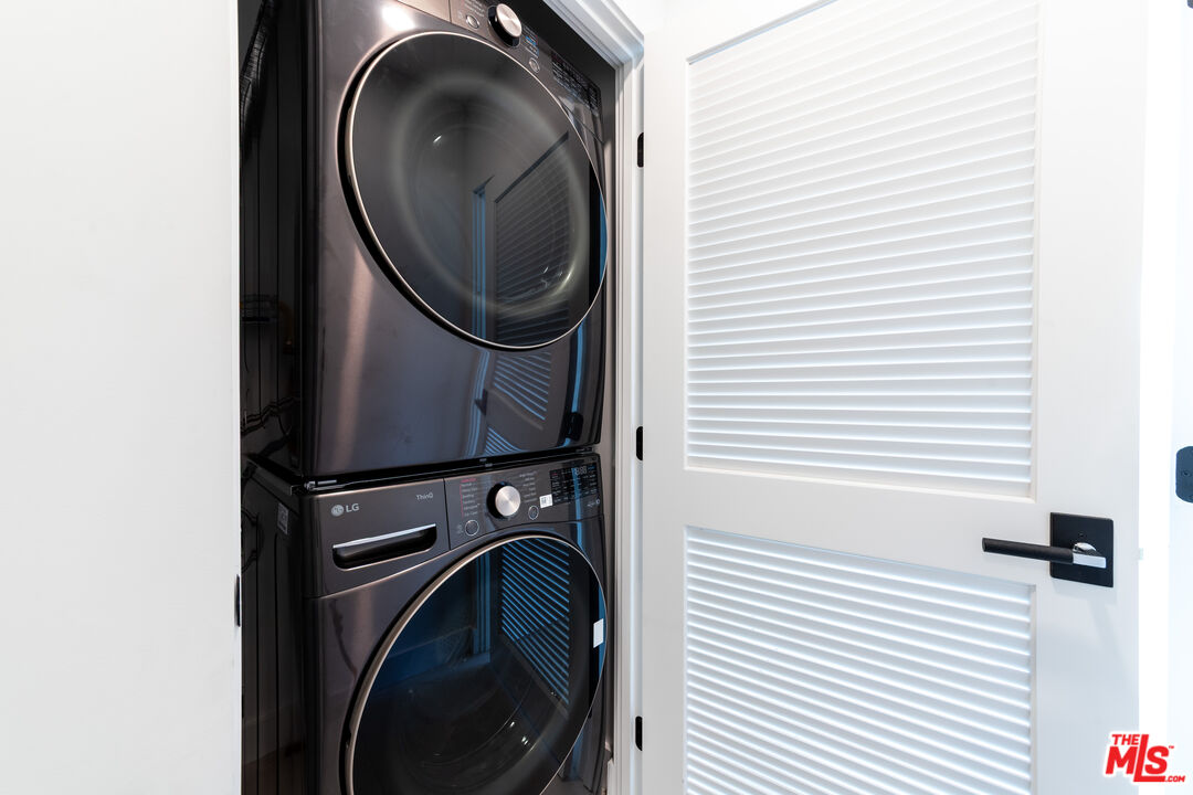 1257 N Sweetzer Ave Unit: 403