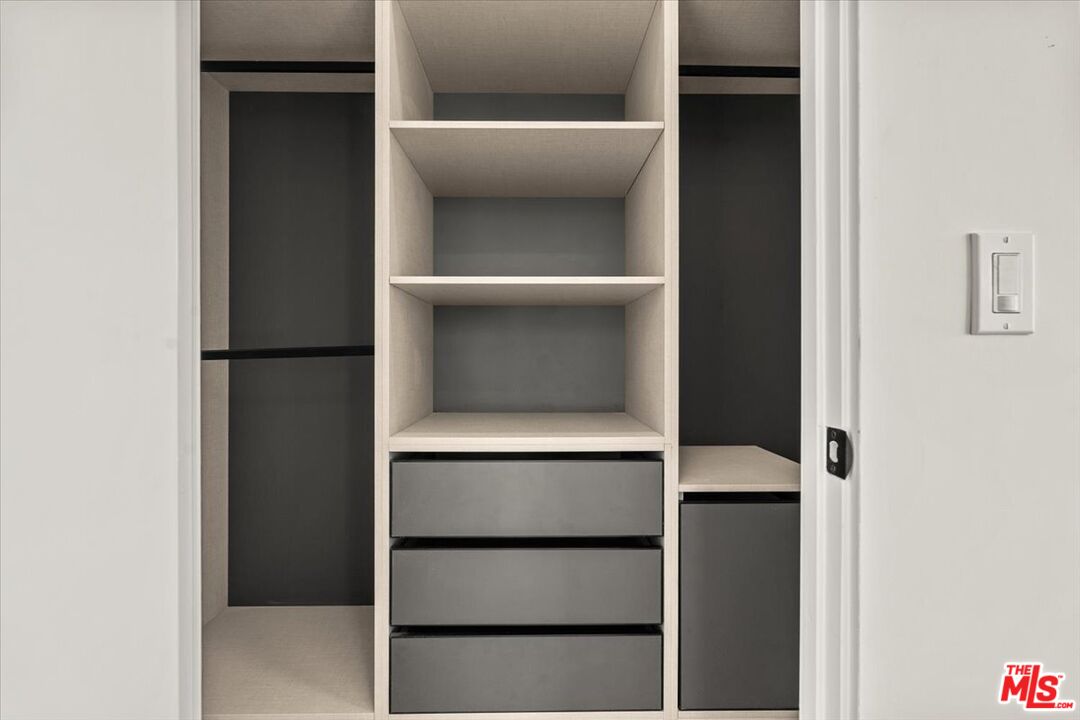 1257 N Sweetzer Ave Unit: 403