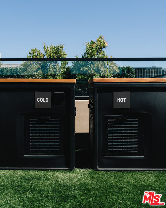 350 N Palm Dr Unit: 401