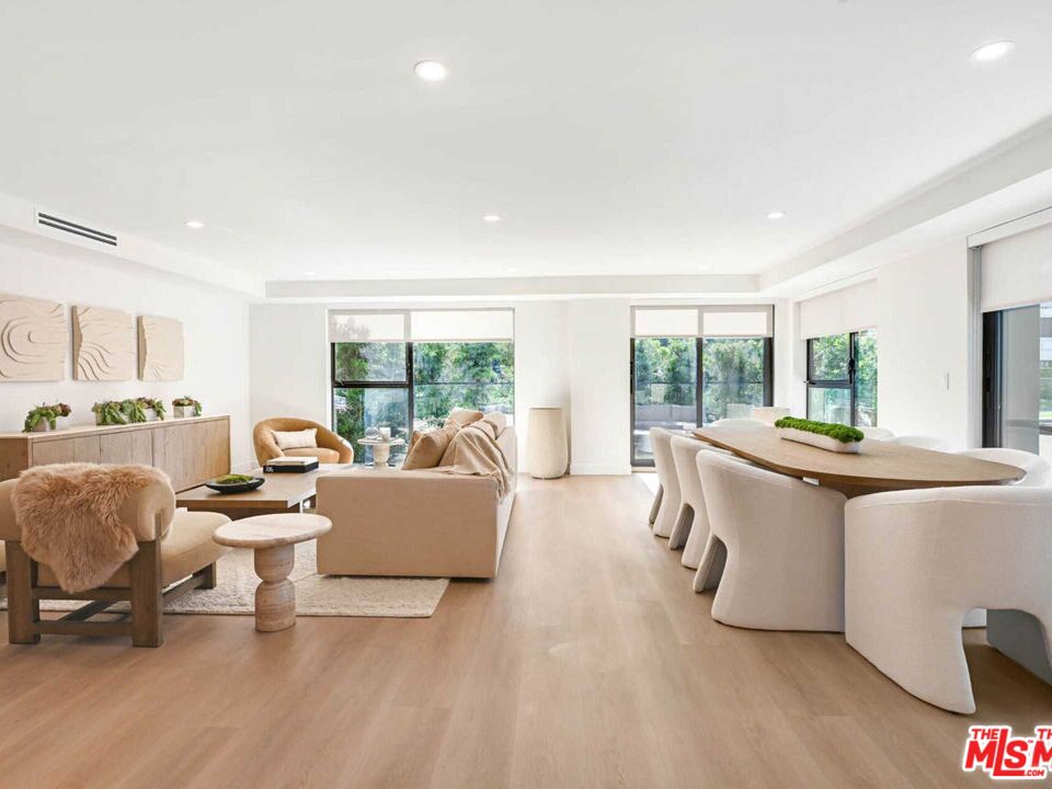 350 N Palm Dr Unit: 401