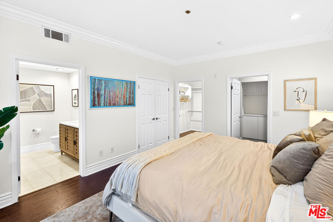 10364 Almayo Ave Unit: 205