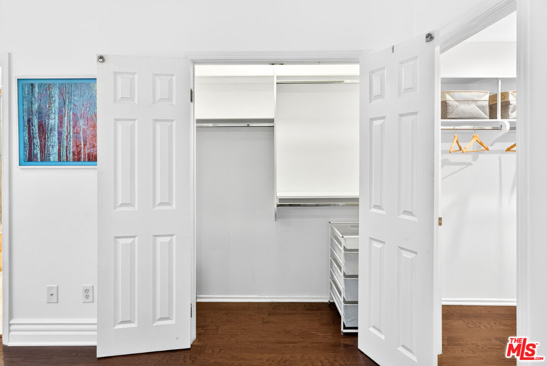 10364 Almayo Ave Unit: 205