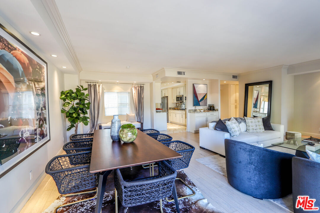 121 S Palm Dr Unit: 404