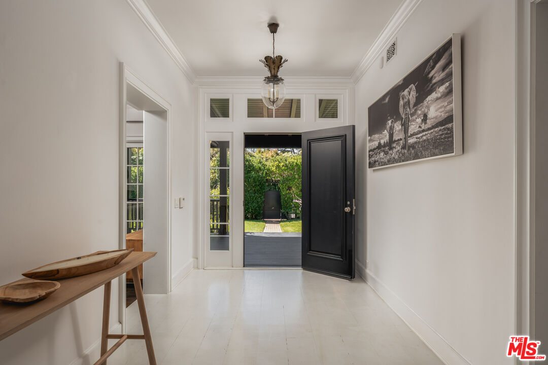 250 S Chadbourne Ave