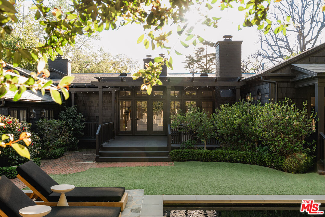 250 S Chadbourne Ave