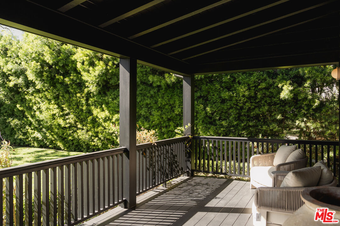 250 S Chadbourne Ave