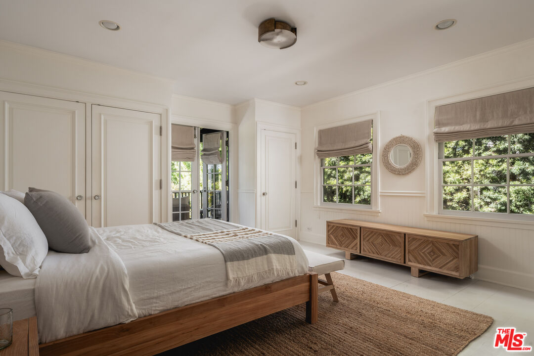 250 S Chadbourne Ave