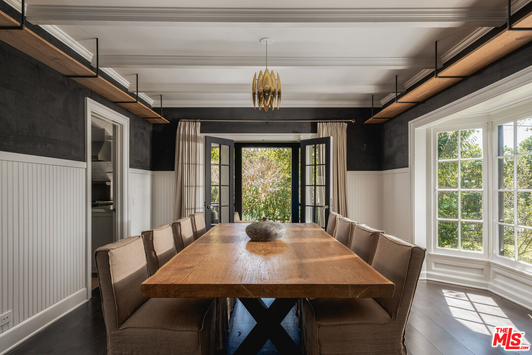 250 S Chadbourne Ave