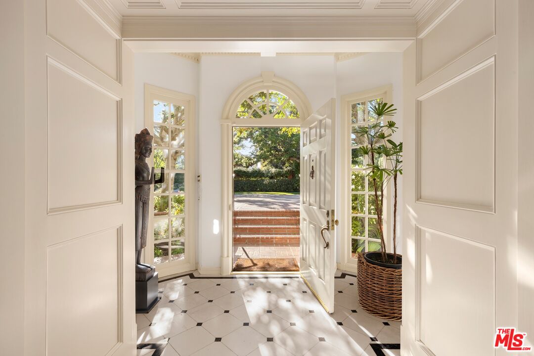 524 N Rockingham Ave