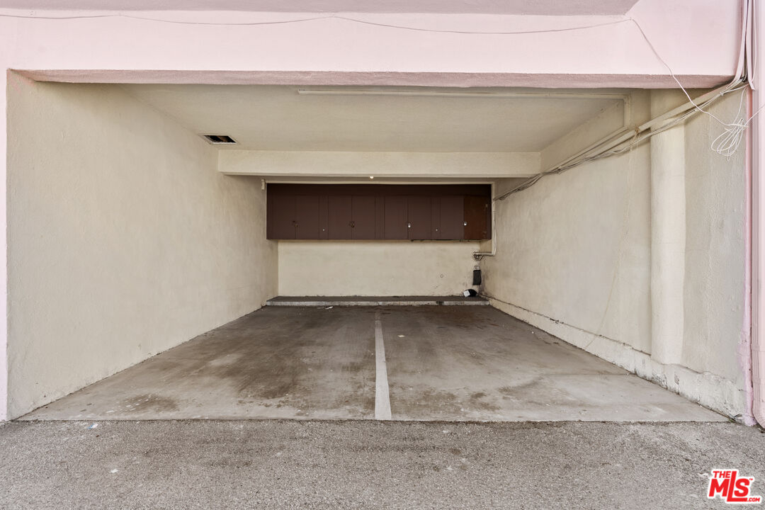 7825 W Manchester Ave Unit: 10