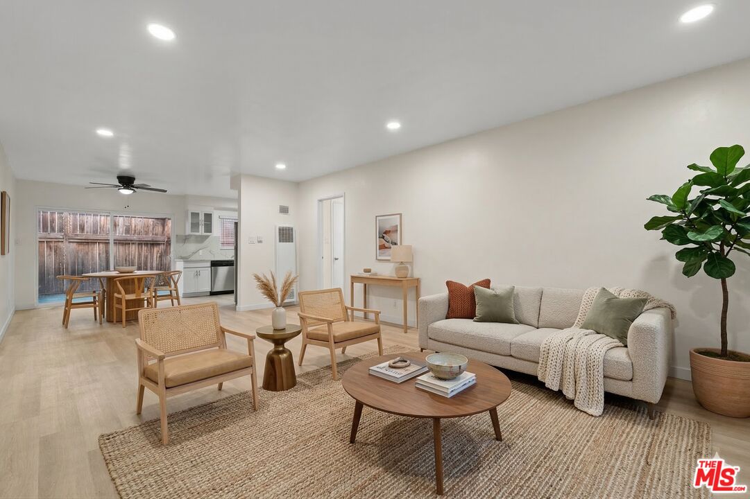 7825 W Manchester Ave Unit: 1