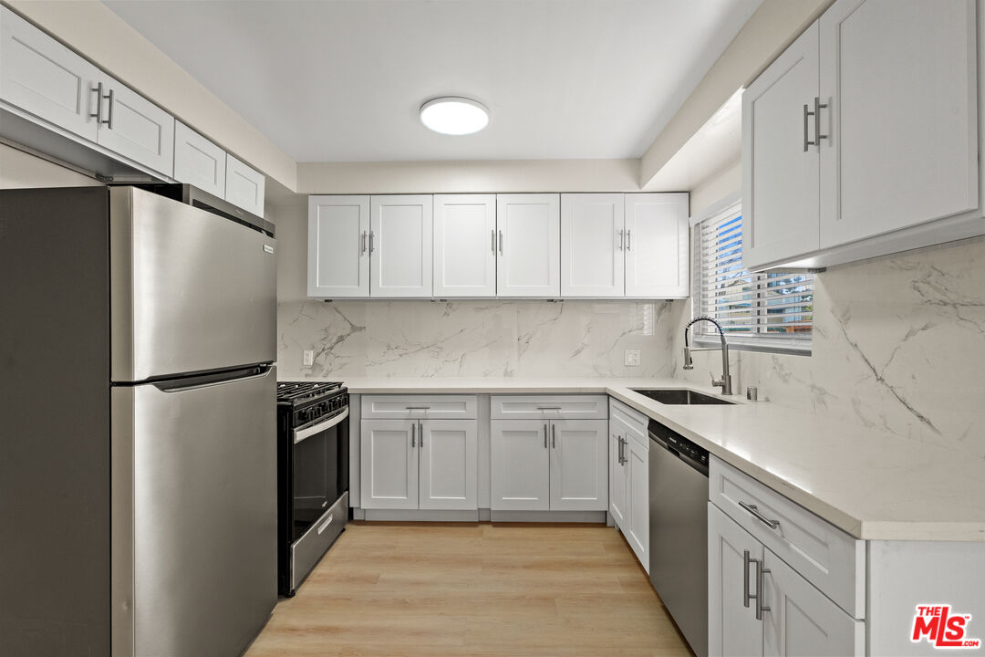 7825 W Manchester Ave Unit: 1