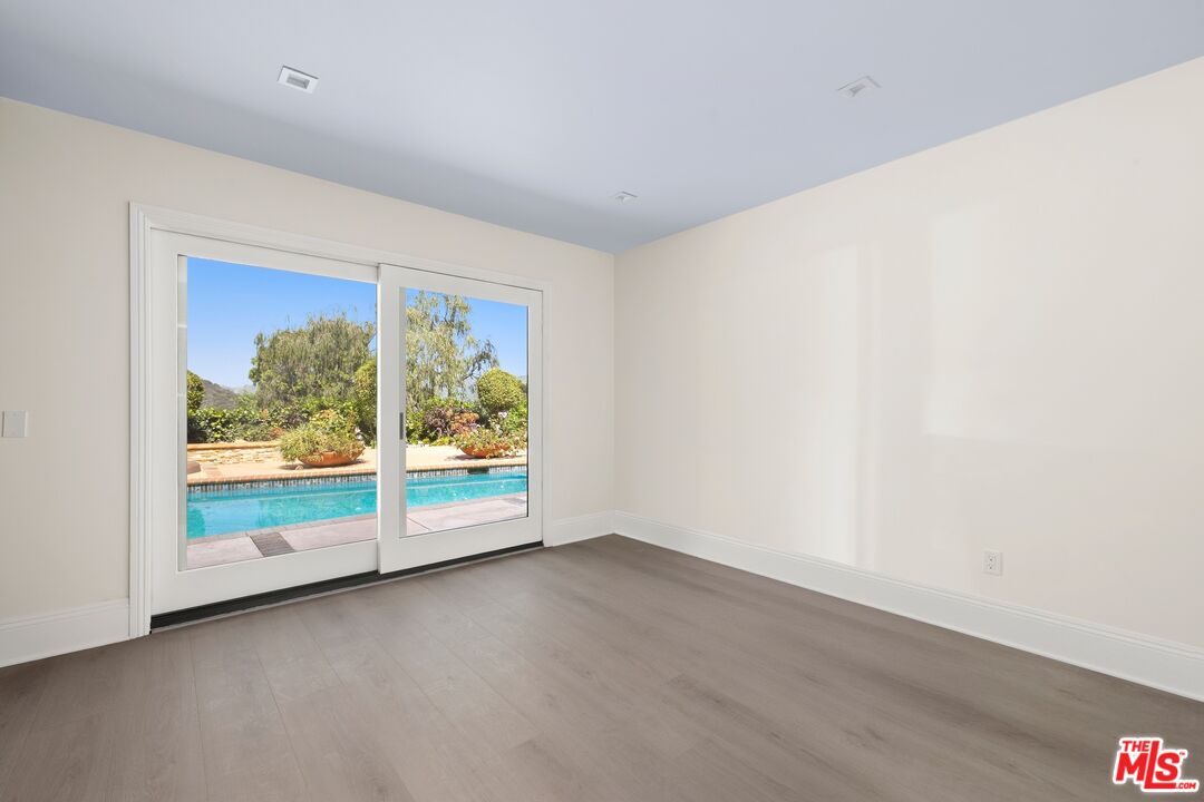 1727 Stone Canyon Rd