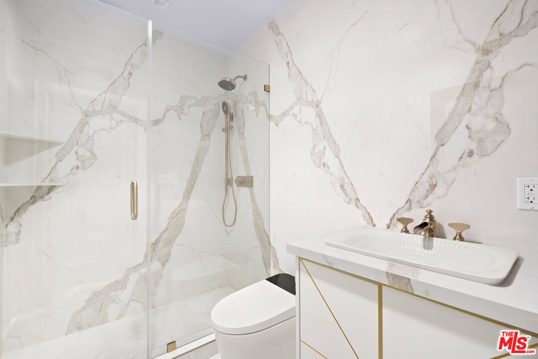 1727 Stone Canyon Rd