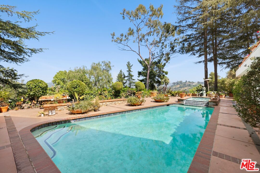 1727 Stone Canyon Rd