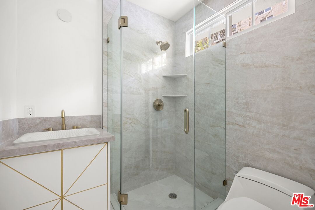 1727 Stone Canyon Rd