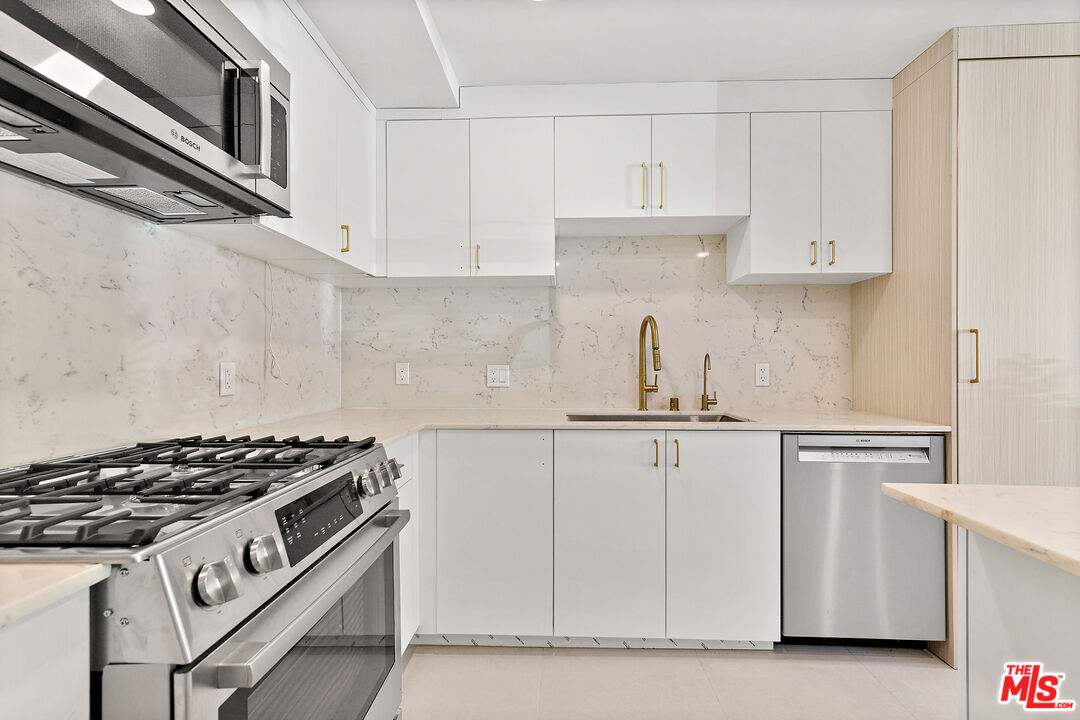 1257 N Sweetzer Ave Unit: 101