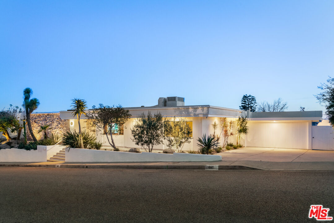 1227 Tellem Dr