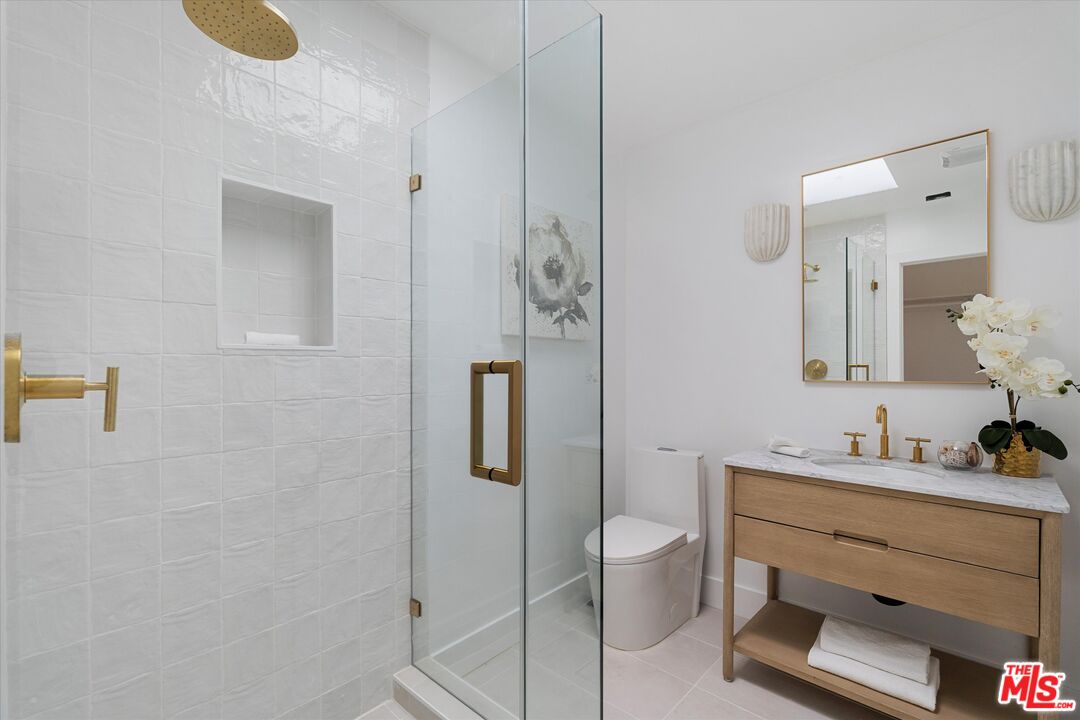 16601 Marquez Ave Unit: 302