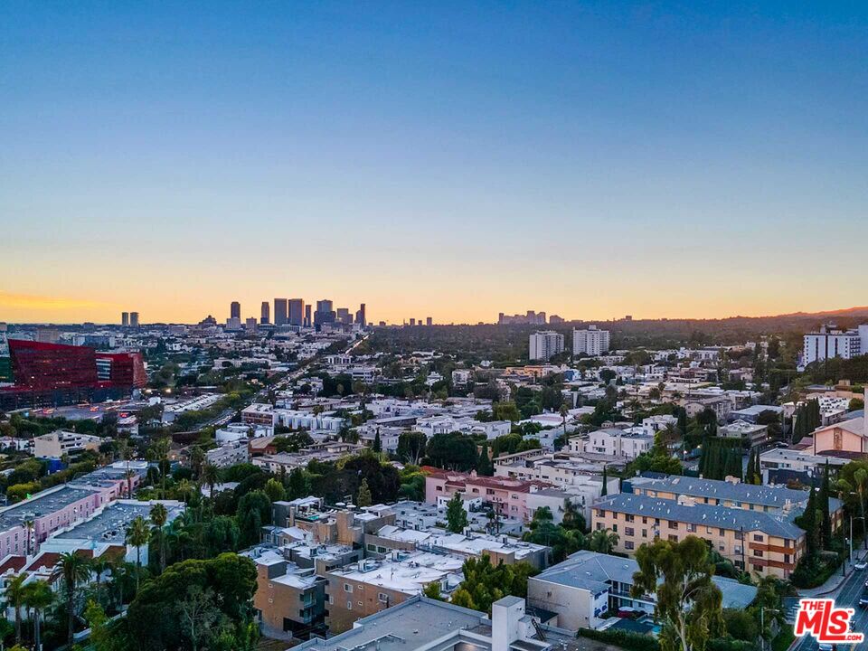 1100 Alta Loma Rd Unit: 1404