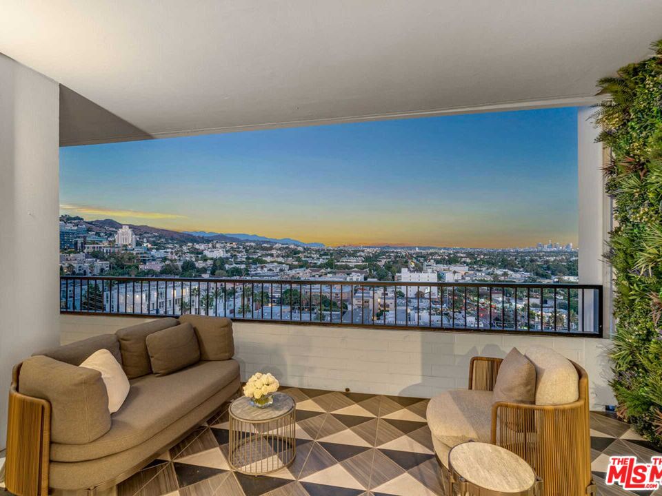 1100 Alta Loma Rd Unit: 1404