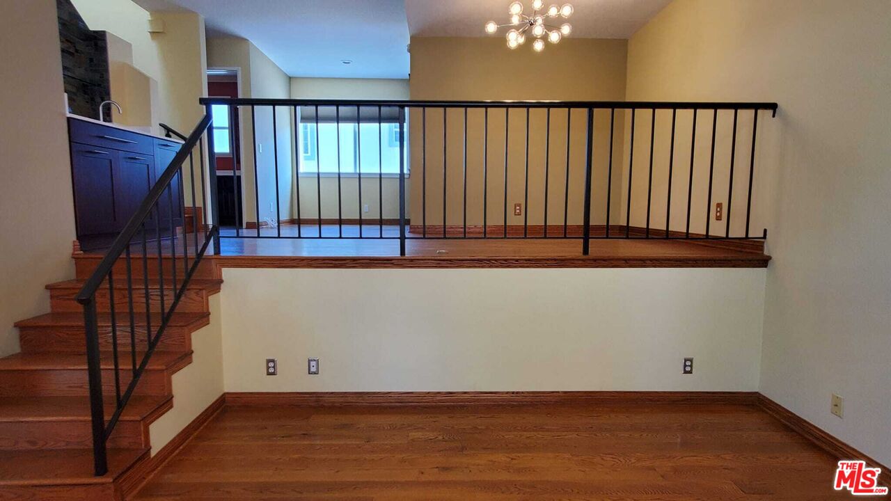 7320 Balboa Blvd Unit: 123