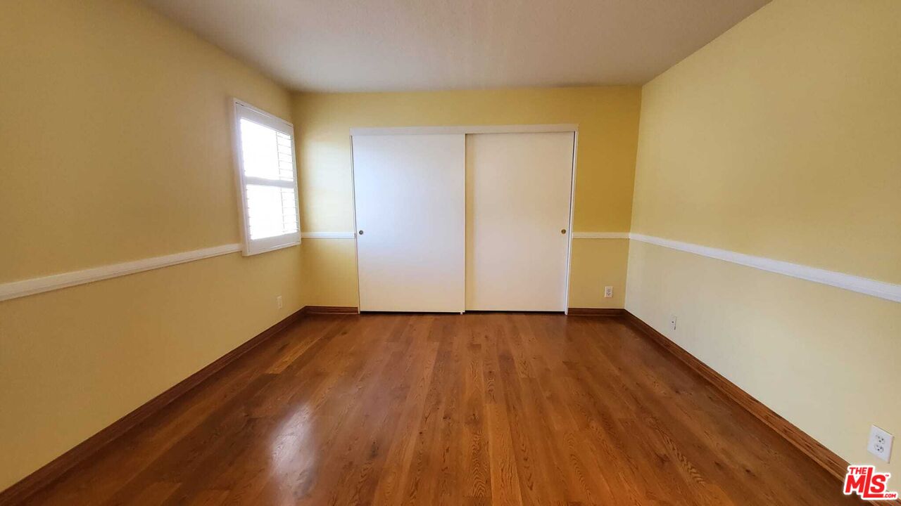 7320 Balboa Blvd Unit: 123
