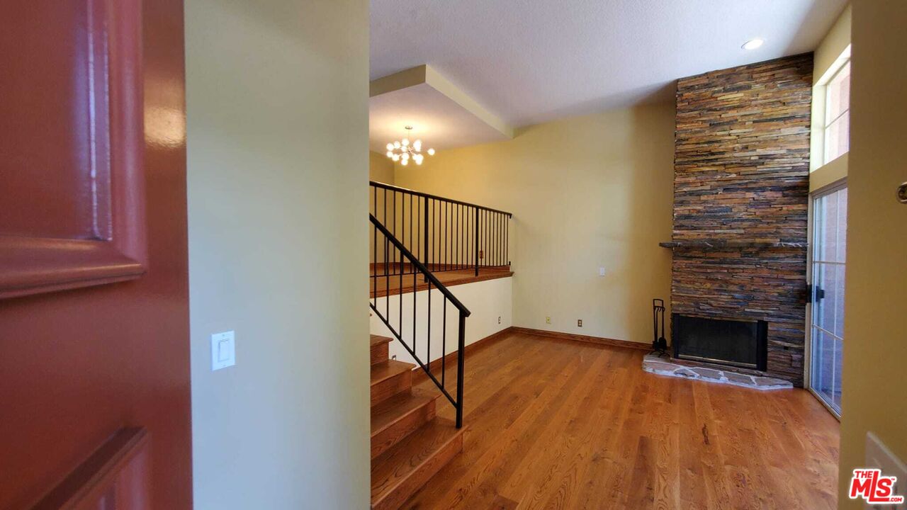 7320 Balboa Blvd Unit: 123
