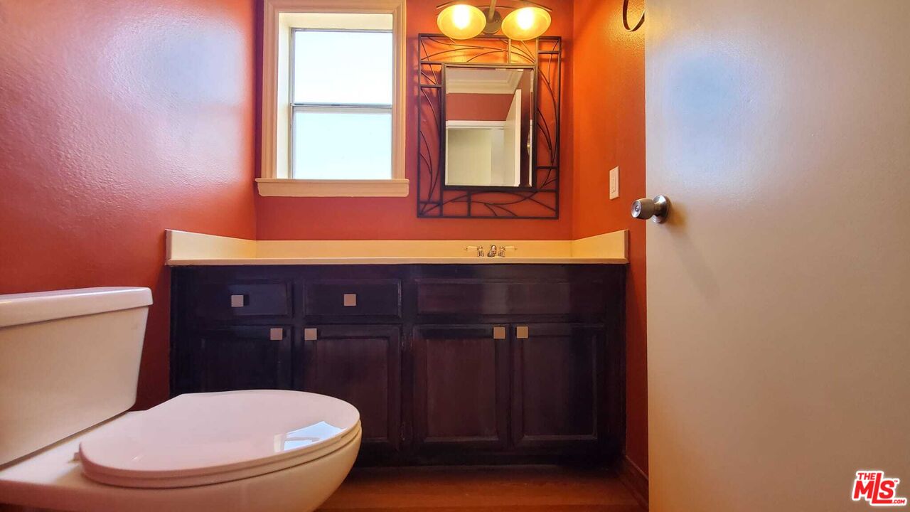 7320 Balboa Blvd Unit: 123