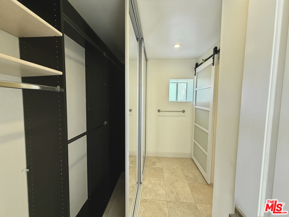 121 S Palm Dr Unit: 404