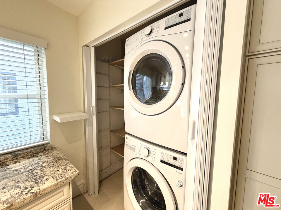 121 S Palm Dr Unit: 404