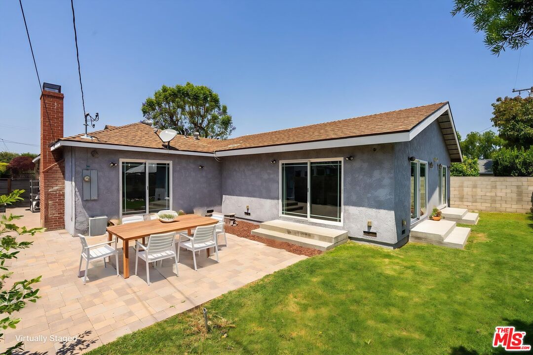 2528 Zandia Ave