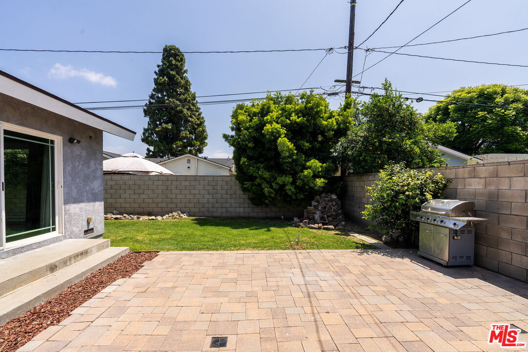 2528 Zandia Ave