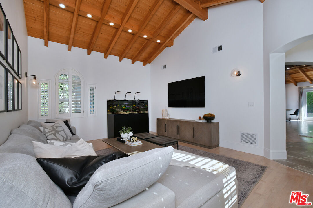4524 Balboa Ave