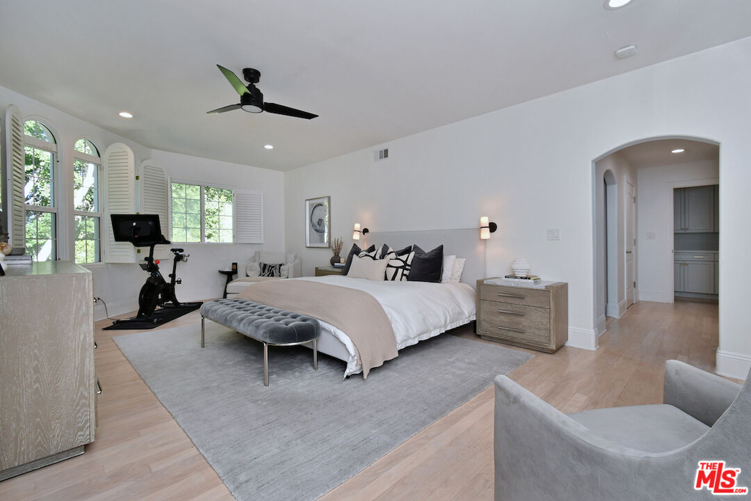 4524 Balboa Ave