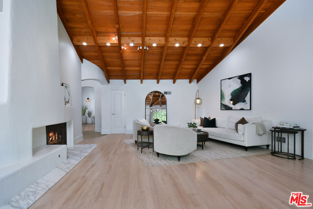 4524 Balboa Ave