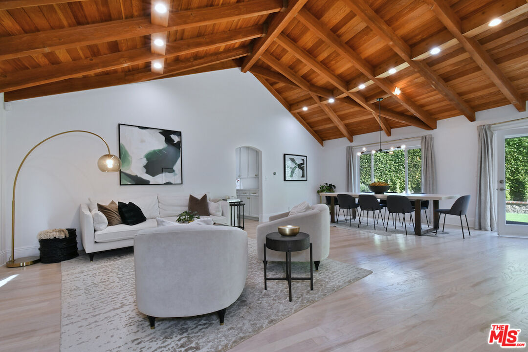 4524 Balboa Ave