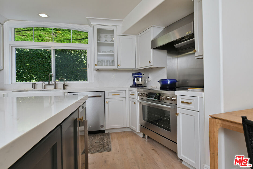 4524 Balboa Ave