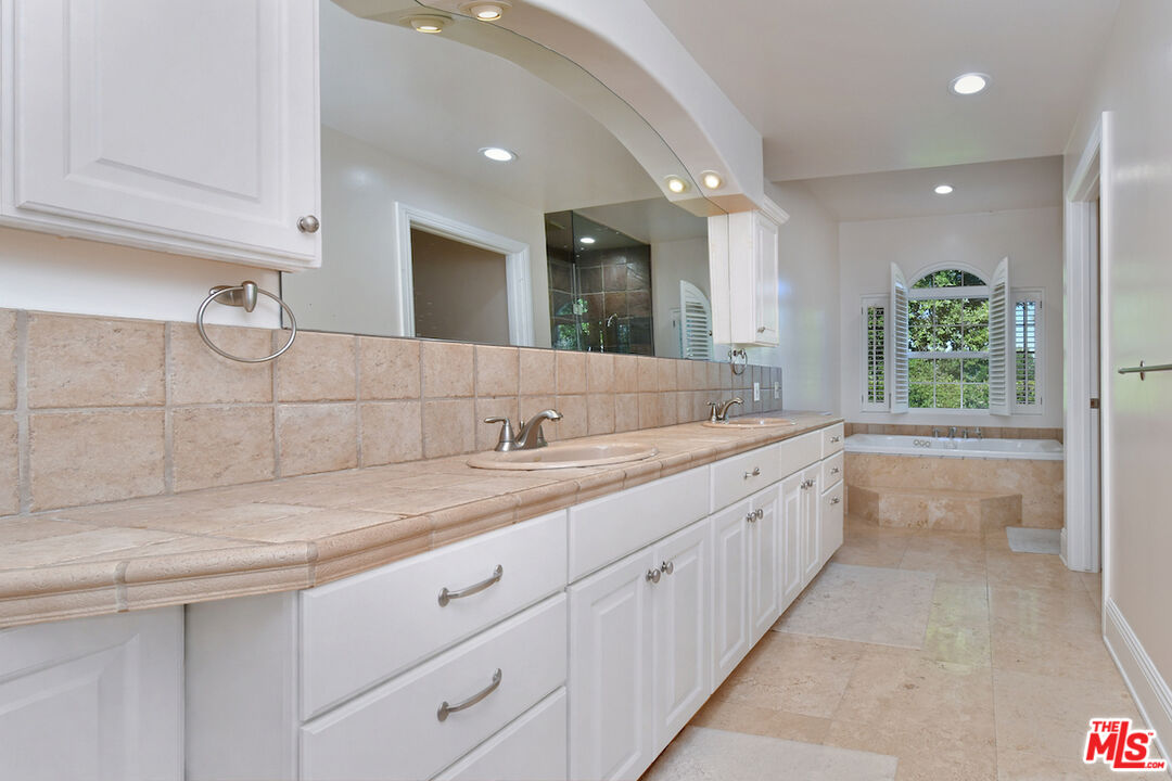 4524 Balboa Ave