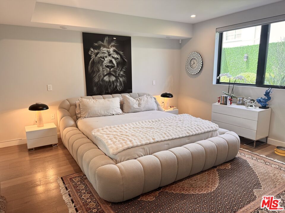 1017 N Croft Ave Unit: 103