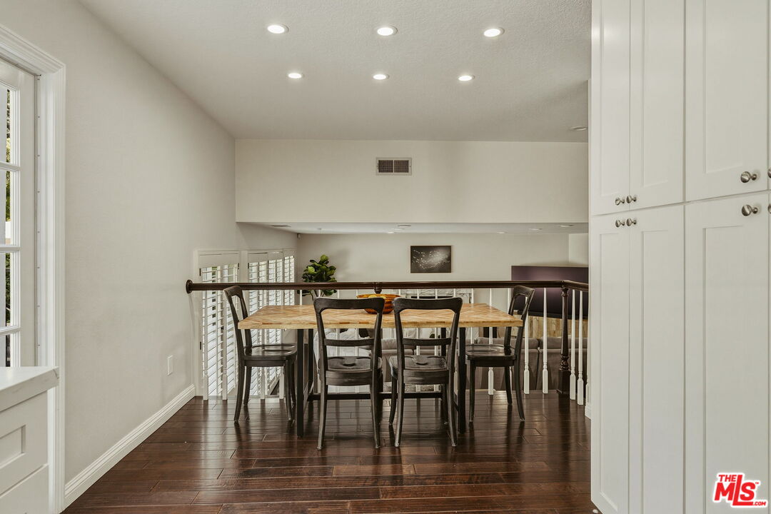 7262 Elmsbury Ln