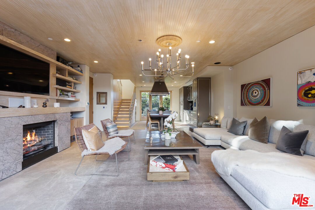 812 Brooks Ave