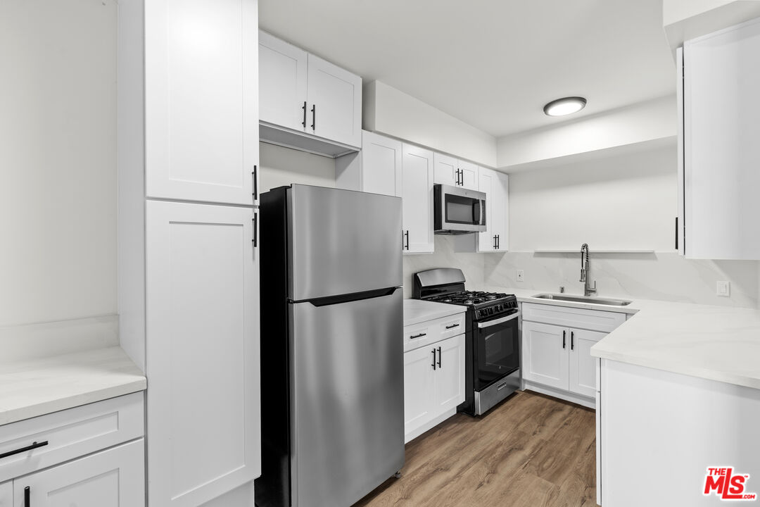 7825 W Manchester Ave Unit: 22