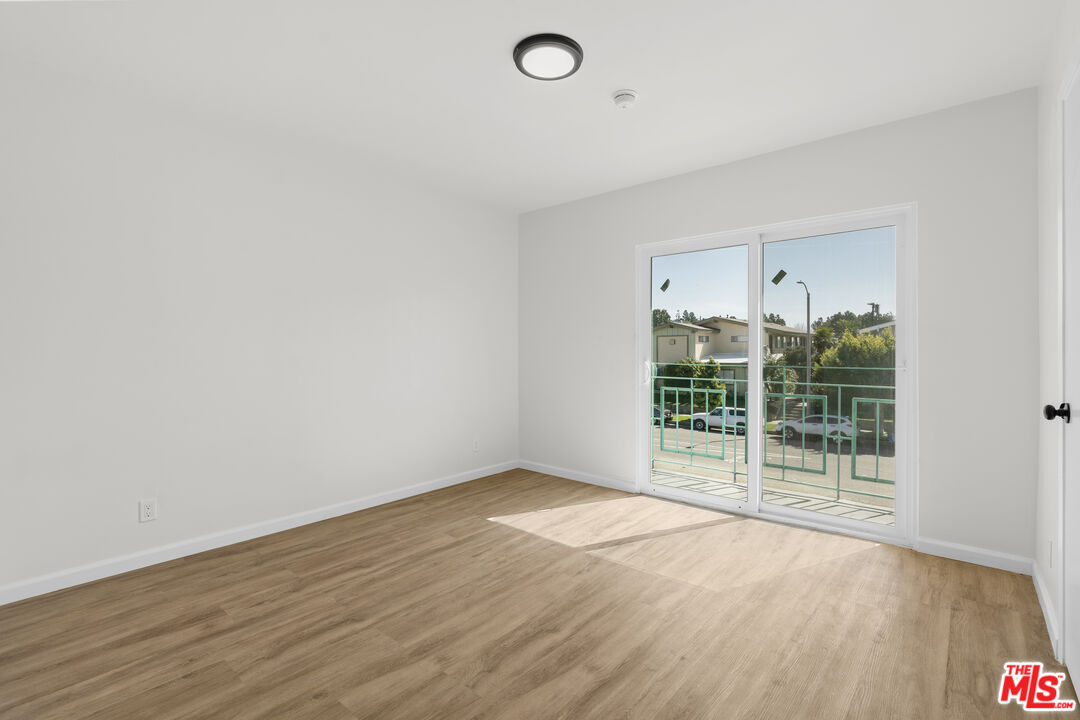 7825 W Manchester Ave Unit: 23