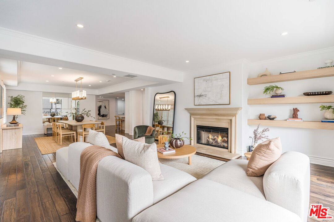 1530 Camden Ave Unit: 305