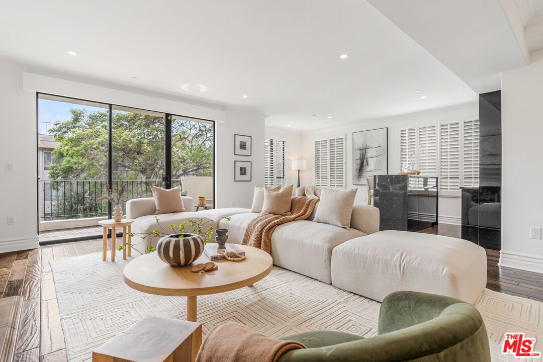 1530 Camden Ave Unit: 305