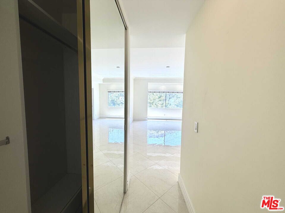 121 S Palm Dr Unit: 404